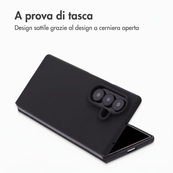 Accezz Cover in silicone liquido con MagSafe Samsung Galaxy Z Fold 8 Ultra - Nero