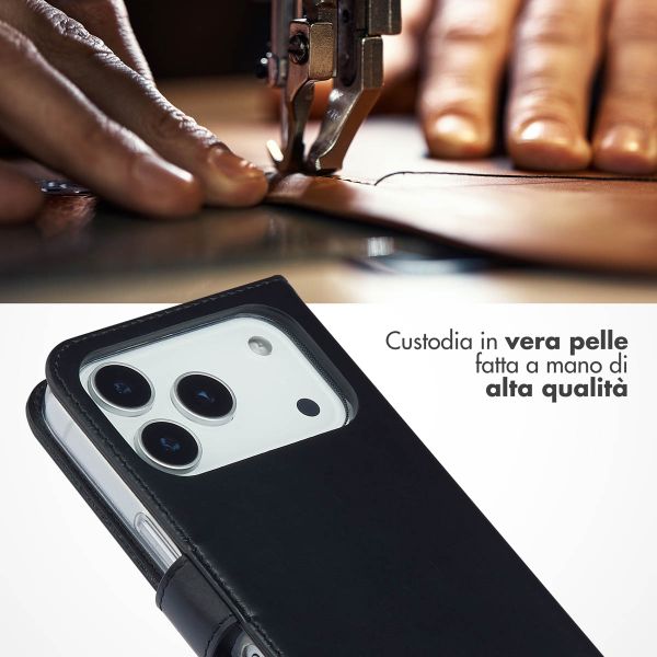 Selencia Cover a libro in vera pelle Apple iPhone 17 Pro - Nero