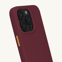 Selencia Cover posteriore Rivièra con MagSafe con ganci rimovibili Apple iPhone 15 Pro - Bold Burgundy