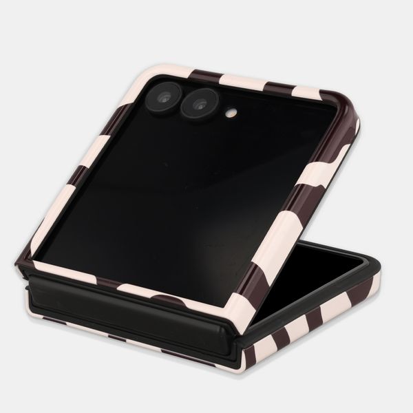 Selencia Cover posteriore Vivid con MagSafe Samsung Galaxy Z Flip 8 - Art Wave Black