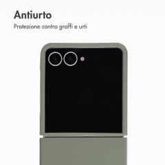 Accezz Cover Posteriore in Silicone Liquido Samsung Galaxy Z Flip 8 - Cooper Green