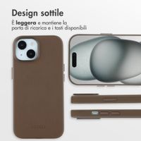 Accezz Cover in Pelle con MagSafe Apple iPhone 15 - Marrone caffè