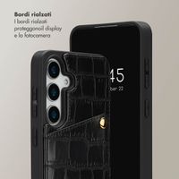 Selencia Cover per telefono Nova Croco con cordino e portacarte Samsung Galaxy S25 / S24 - Nero
