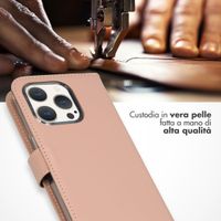 Selencia Cover a libro in vera pelle Apple iPhone 15 Pro - Dusty Pink