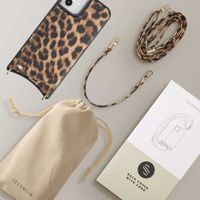 Selencia Cover per telefono Nova con cordino e portacarte Apple iPhone 12 (Pro) - Leopard