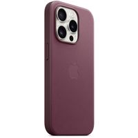 Apple Cover Posteriore FineWoven con MagSafe Apple iPhone 15 Pro - Mulberry