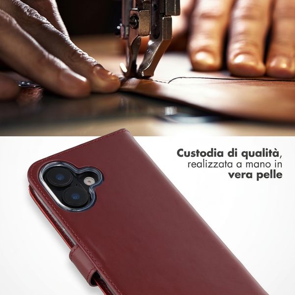 Selencia Cover a libro in vera pelle Apple iPhone 17 - Burgundy