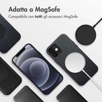 Accezz Cover in Pelle con MagSafe Apple iPhone 12 (Pro) - Onyx Black