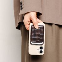 Selencia Portacarte Croco con MagSafe - Choco Brown