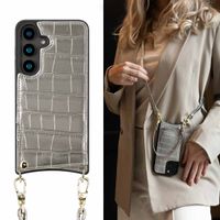 Selencia Cover per telefono Nova Croco con cordino e portacarte Samsung Galaxy S24 - Argento