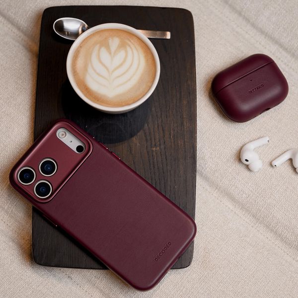 Decoded Cover Posteriore in Pelle MagSafe Apple iPhone 17 Pro - Burgundy