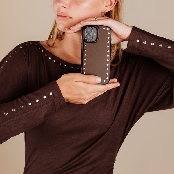 Selencia Cover posteriore Studs con MagSafe Apple iPhone 17 - Cacao Crush