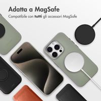 Accezz Cover in Pelle con MagSafe Apple iPhone 15 Pro - Light Grey