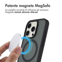 imoshion Cover posteriore Color Guard con MagSafe Apple iPhone 15 Pro - Nero