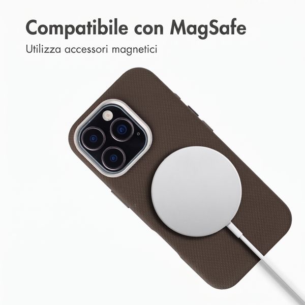 Accezz Cover Mesh con MagSafe Apple iPhone 16 Pro - Marrone