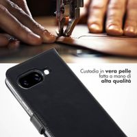 Selencia Cover a libro in vera pelle Google Pixel 9A - Nero