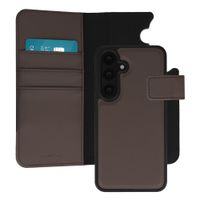 imoshion Cover a libro di lusso 2-in-1 rimovibile Samsung Galaxy S25 - Marrone
