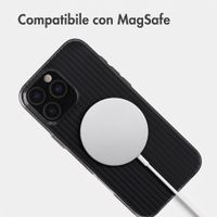 Accezz Cover Lite con MagSafe | Fluted | Apple iPhone 16 Pro Max - Nero