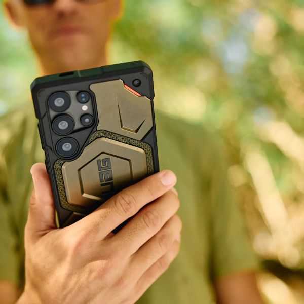 UAG Cover Posteriore Monarch Pro Samsung Galaxy S25 Ultra - Kevlar Element Green