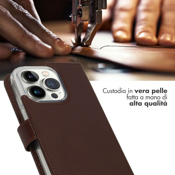 Selencia Cover a libro in vera pelle Apple iPhone 14 Pro - Marrone