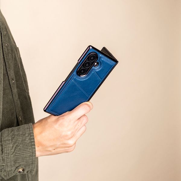 imoshion Cover posteriore MagSafe in pelle sintetica con portacarte Samsung Galaxy Z Fold 8 Ultra - Blu scuro