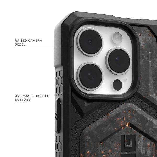 UAG Cover Posteriore Monarch Pro Apple iPhone 16 Pro Max - Forged Carbon