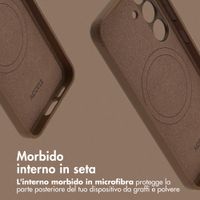 Accezz Cover in Pelle con MagSafe Samsung Galaxy S25 - Marrone caffè