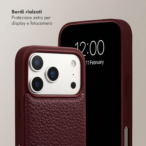 Selencia Cover per telefono Nova con cordino e portacarte Apple iPhone 17 Pro - Bold Burgundy