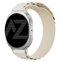 Accezz Cinturino in nylon Alpine Samsung Galaxy Watch 9 (40/44mm) / Watch 8 (40/44mm) / Classic (46mm) - Luce stellare