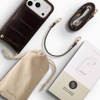 Selencia Nova cover posteriore in vera pelle con portacarte Apple iPhone 17 Pro Max - Dark Chocolate