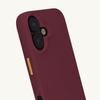 Selencia Cover posteriore Rivièra con MagSafe con ganci rimovibili Apple iPhone 17 - Bold Burgundy