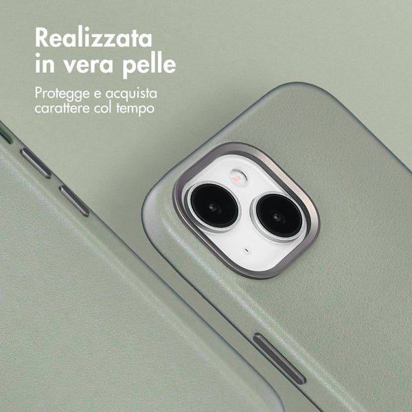 Accezz Cover in Pelle con MagSafe Apple iPhone 15 - Light Grey