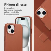 Accezz Cover in pelle 2 in 1 con MagSafe Apple iPhone 15 - Sienna Brown