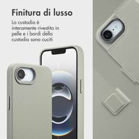 Accezz Cover in pelle 2 in 1 con MagSafe Apple iPhone 17e / 16e - Light Grey