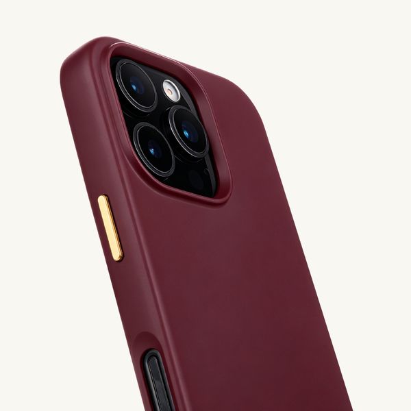 Selencia Cover posteriore Rivièra con MagSafe con ganci rimovibili Apple iPhone 16 Pro Max - Bold Burgundy