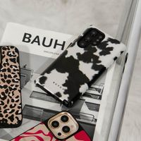 Burga Cover Posteriore Resistente Apple iPhone 15 - Achromatic
