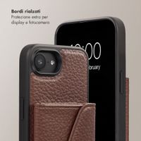 Selencia Cover per telefono Sera con cordino e portacarte a busta Apple iPhone 17e / 16e - Chocolate Brown
