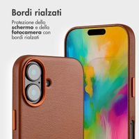 Accezz Cover in pelle 2 in 1 con MagSafe Apple iPhone 16 - Sienna Brown