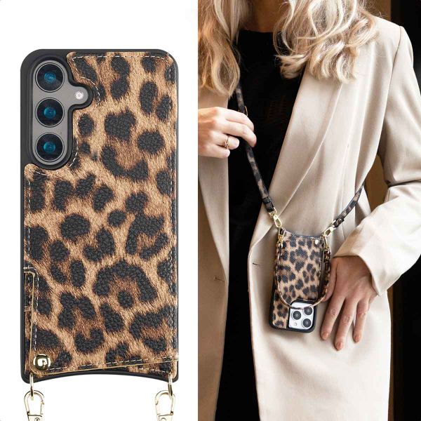 Selencia Cover per telefono Nova con cordino e portacarte Samsung Galaxy S24 - Leopard
