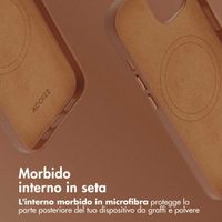 Accezz Cover in Pelle con MagSafe Apple iPhone 15 - Sienna Brown