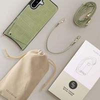 Selencia Cover per telefono Nova Croco con cordino e portacarte Samsung Galaxy A36 / A56 - Sage Green