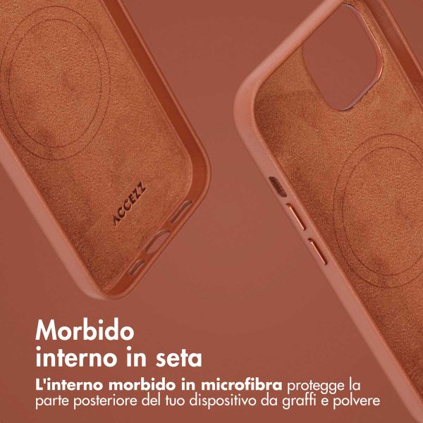 Accezz Cover in pelle 2 in 1 con MagSafe Apple iPhone 15 - Sienna Brown