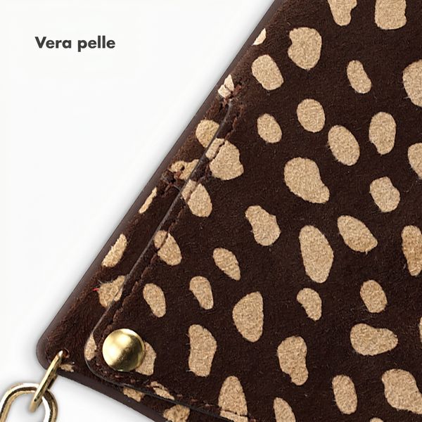 Selencia Nova cover posteriore in vera pelle con portacarte Apple iPhone 15 Pro - Fawn Chic