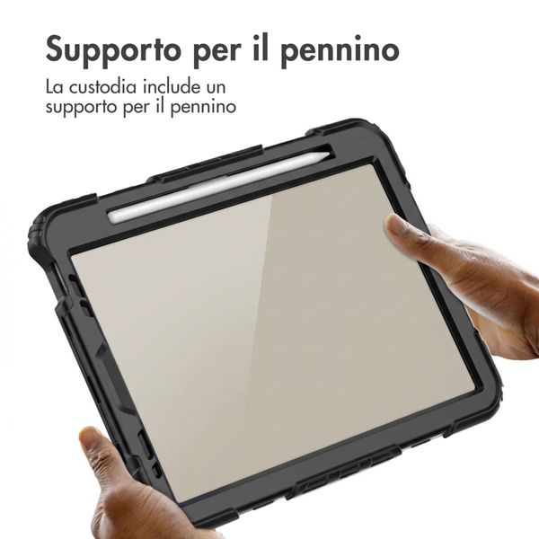 Accezz Cover Posteriore Resistente con tracolla Apple iPad Air 5 (2022) / Air 4 (2020) - Nero