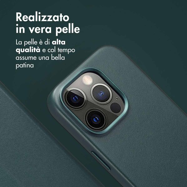 Accezz Cover in pelle 2 in 1 con MagSafe Apple iPhone 15 Pro - Cedar Green