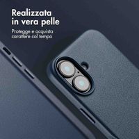 Accezz Cover in Pelle con MagSafe Apple iPhone 16 - Nightfall Blue