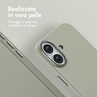 Accezz Cover in Pelle con MagSafe Apple iPhone 17 - Light Grey