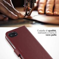 Selencia Cover a libro in vera pelle Apple iPhone 17e / 16e - Burgundy
