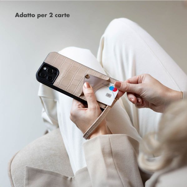 Selencia Cover per telefono Nova Croco con cordino e portacarte Apple iPhone 13 - Beige