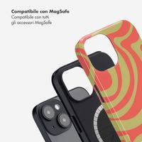 Selencia Cover posteriore Vivid con MagSafe Apple iPhone 14 - Wavy Swirl Orange Fern